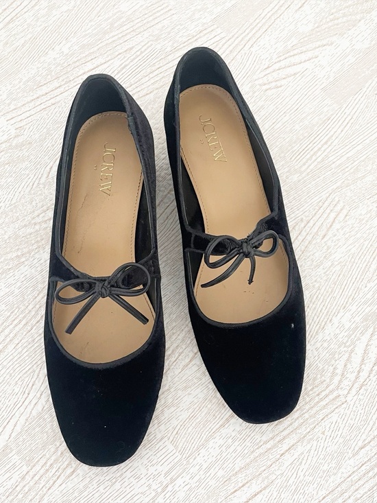 J. Crew Shoes - J.Crew Velvet Bow Tie Heeled Mary Janes in Black, Size 7